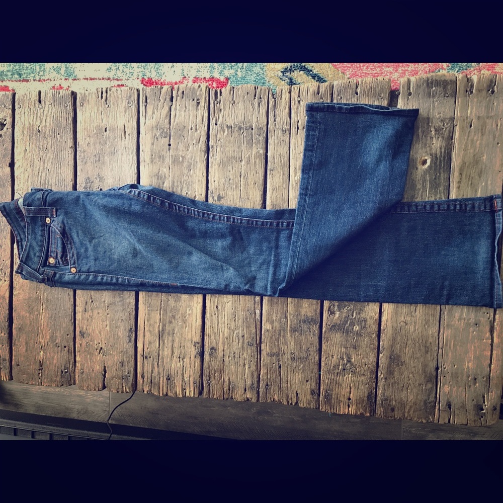 True religion hi-rise boot red stitch jeans